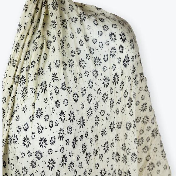 Italian Large Silk Cotton Cream Black Floral Shawl Scarf Unsigned - Picture 3 of 5